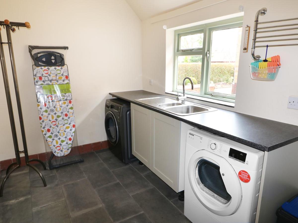 Chippers Cottage ウッドホール・スパ エクステリア 写真